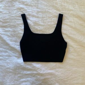 Aritzia Babaton Sculpt Knit Tank in Black